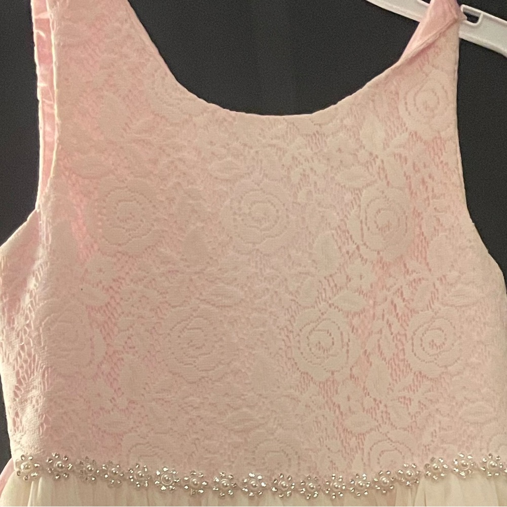 GIRLS BEAUTIFUL DRESS                                             SIZE: 10